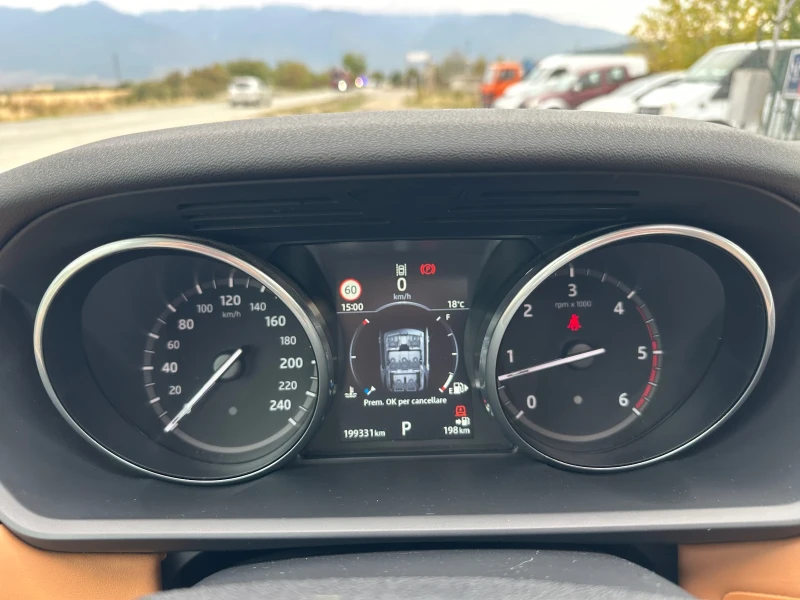 Land Rover Discovery 3.0 D, снимка 17 - Автомобили и джипове - 52622708