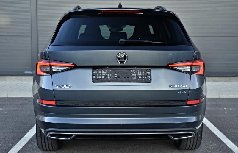 Skoda Kodiaq 2.0TDI/SPORT LINE/4x4/Distronic/Camera/Keyless/, снимка 5 - Автомобили и джипове - 53051268