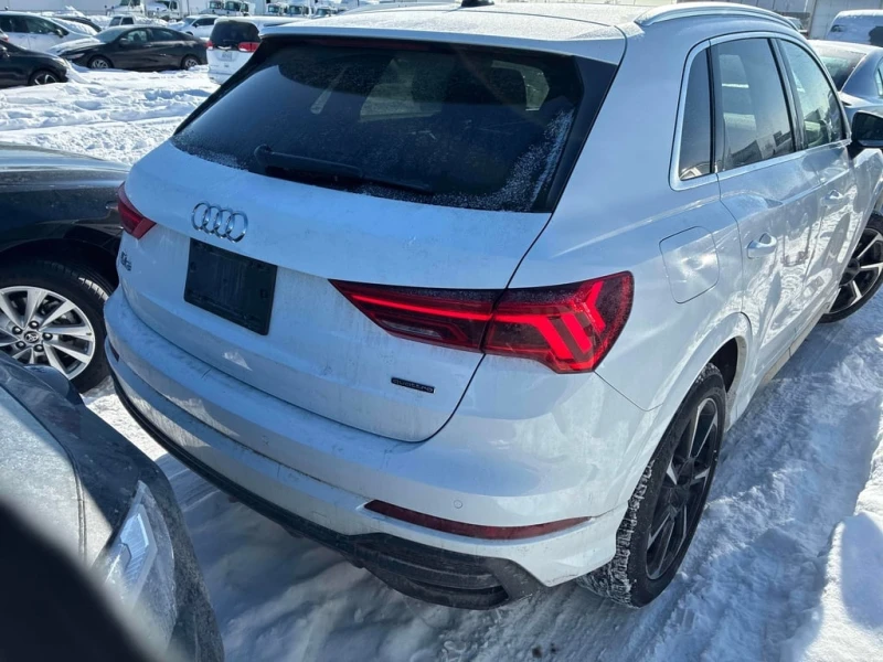 Audi Q3 * Progressiv * CARFAX * КАМЕРА * ПОДГРЕВИ, снимка 4 - Автомобили и джипове - 53447938