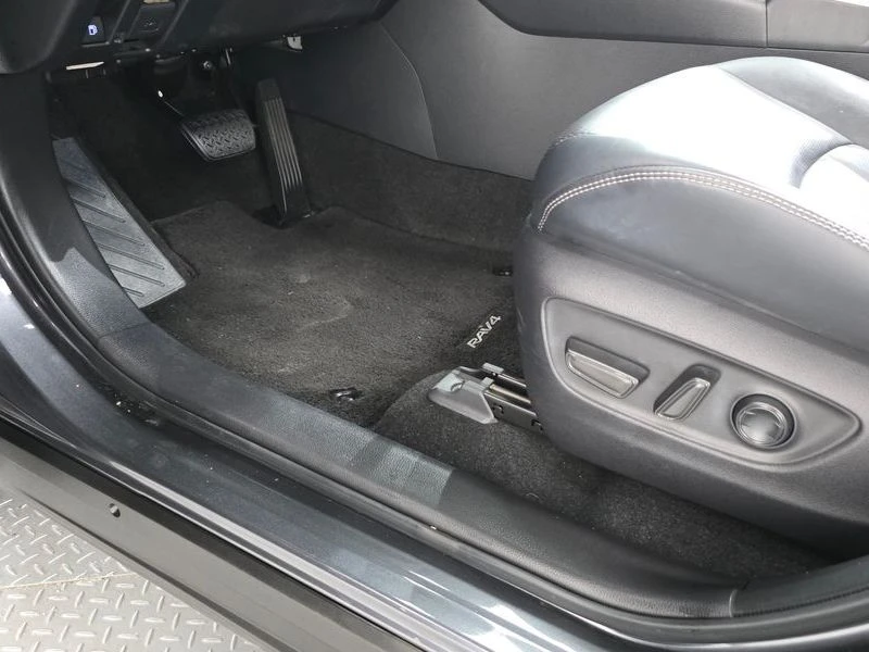 Toyota Rav4 2.5 4WD Hybrid| 219к.с.| ВКЛ.ТЕХНОТЕСТ, снимка 12 - Автомобили и джипове - 55386680