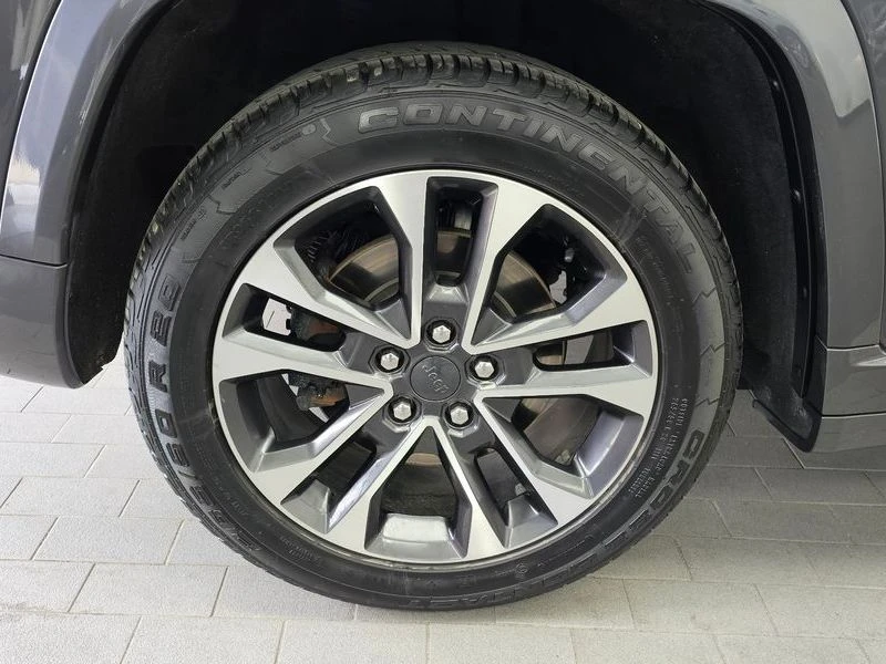 Jeep Cherokee 3.6 Overland| 295к.с.| ВКЛ.ТЕХНОТЕСТ, снимка 5 - Автомобили и джипове - 55429150