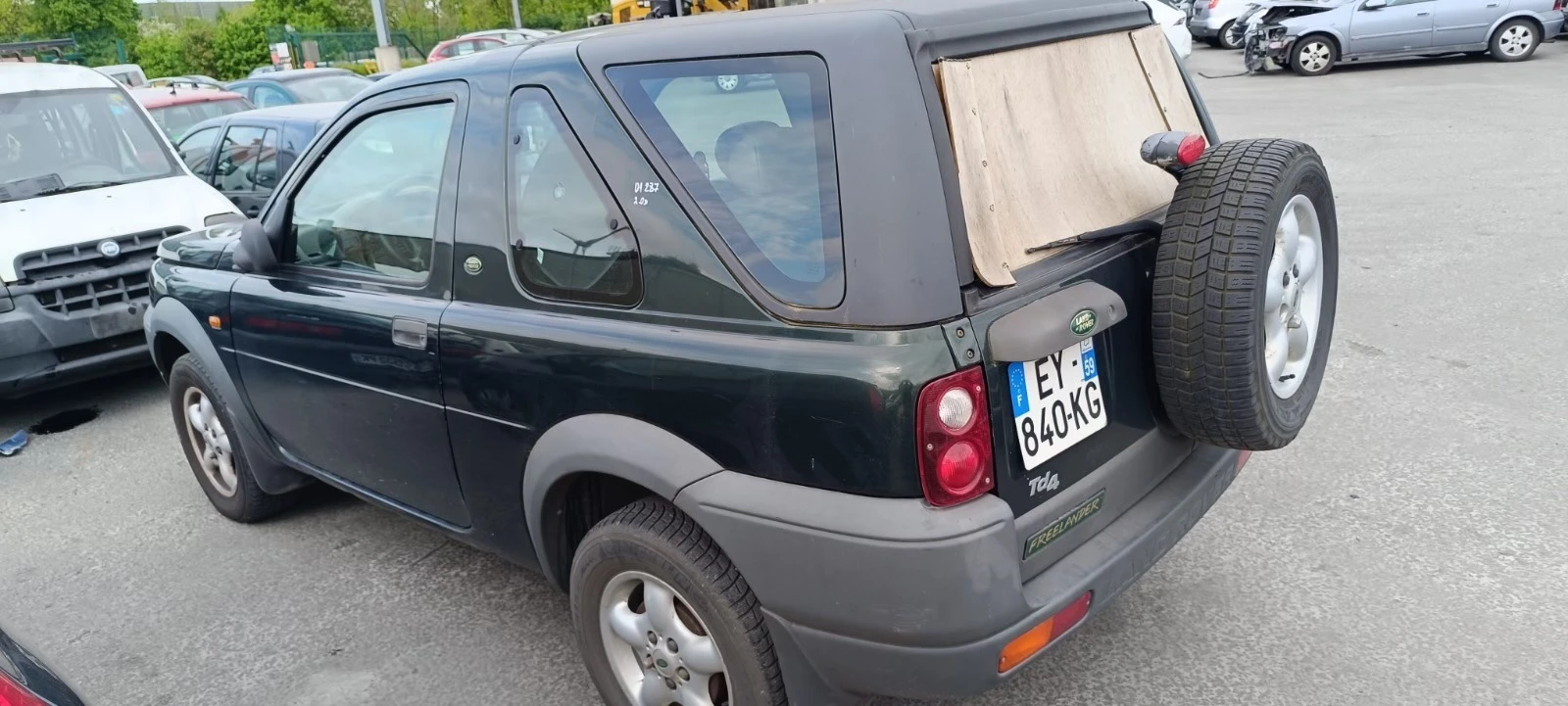 Land Rover Freelander 2.0TD4 - изображение 4