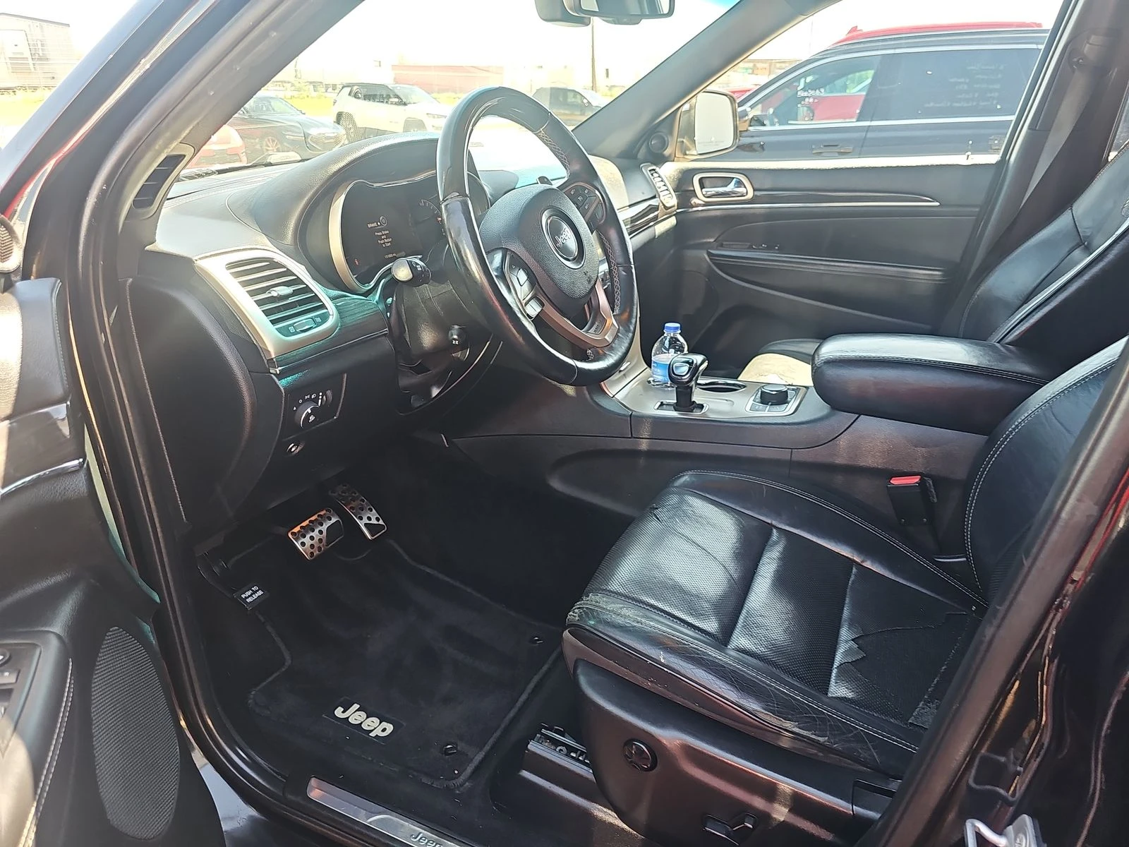 Jeep Grand cherokee OVERLAND 5.7 HEMI* Обдух* М.Точка* 8ZF* Пано*  - изображение 7