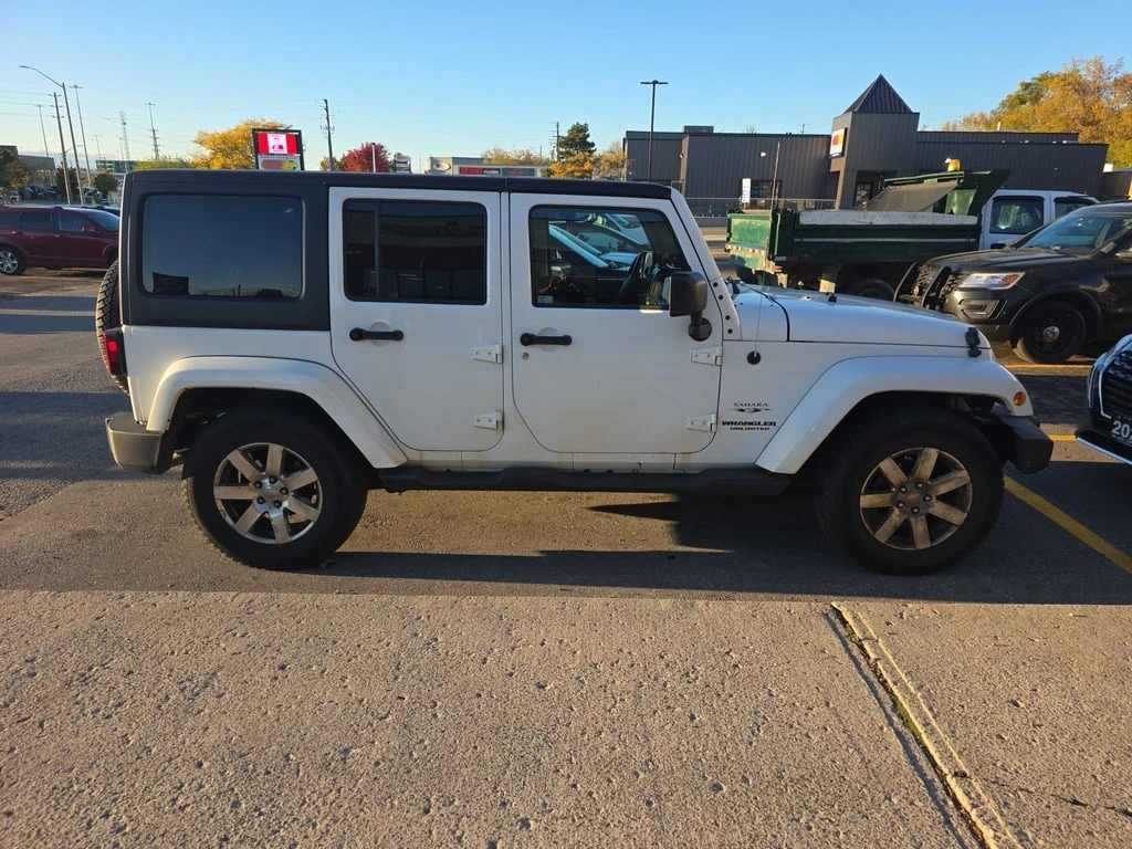 Jeep Wrangler * Sahara * CARFAX * БЕЗ ПЪРВОНАЧАЛНА ВНОСКА - изображение 3