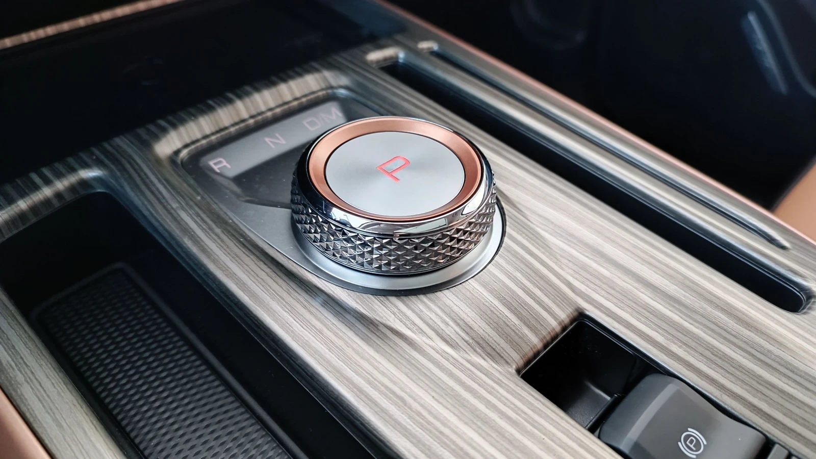 Haval Jolion Facelift SUPREME HUD & PANORAMA  | Mobile.bg � ����������� 16