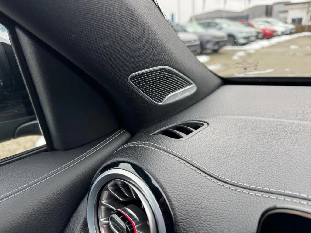 Mercedes-Benz GLB 220d 4MATIC AMG-LINE PANO HEADUP BURMESTER 7МЕСТЕН, снимка 7 - Автомобили и джипове - 53788534