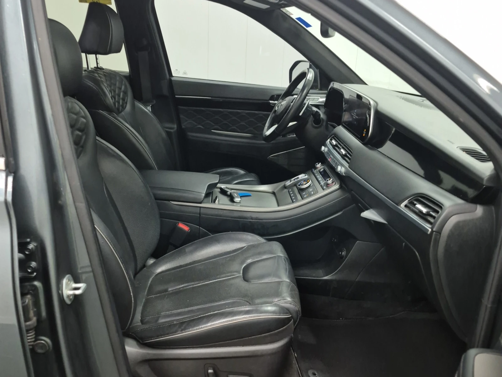 Hyundai Palisade ULTIMATE CALLIGRAPHY* 360View* Pano* Подгрев* Обду, снимка 14 - Автомобили и джипове - 53952713