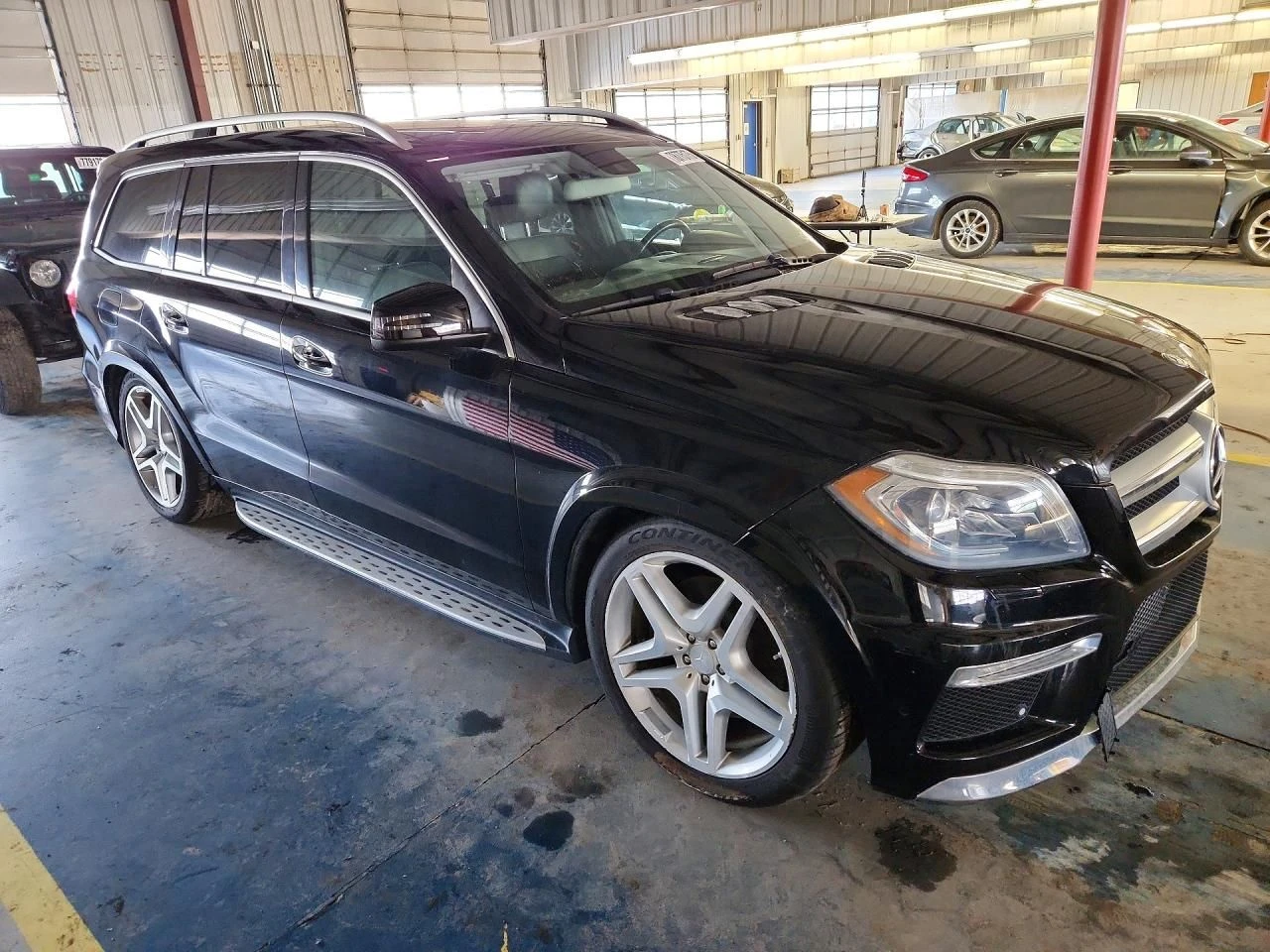 Mercedes-Benz GL 550, снимка 4 - Автомобили и джипове - 54055812