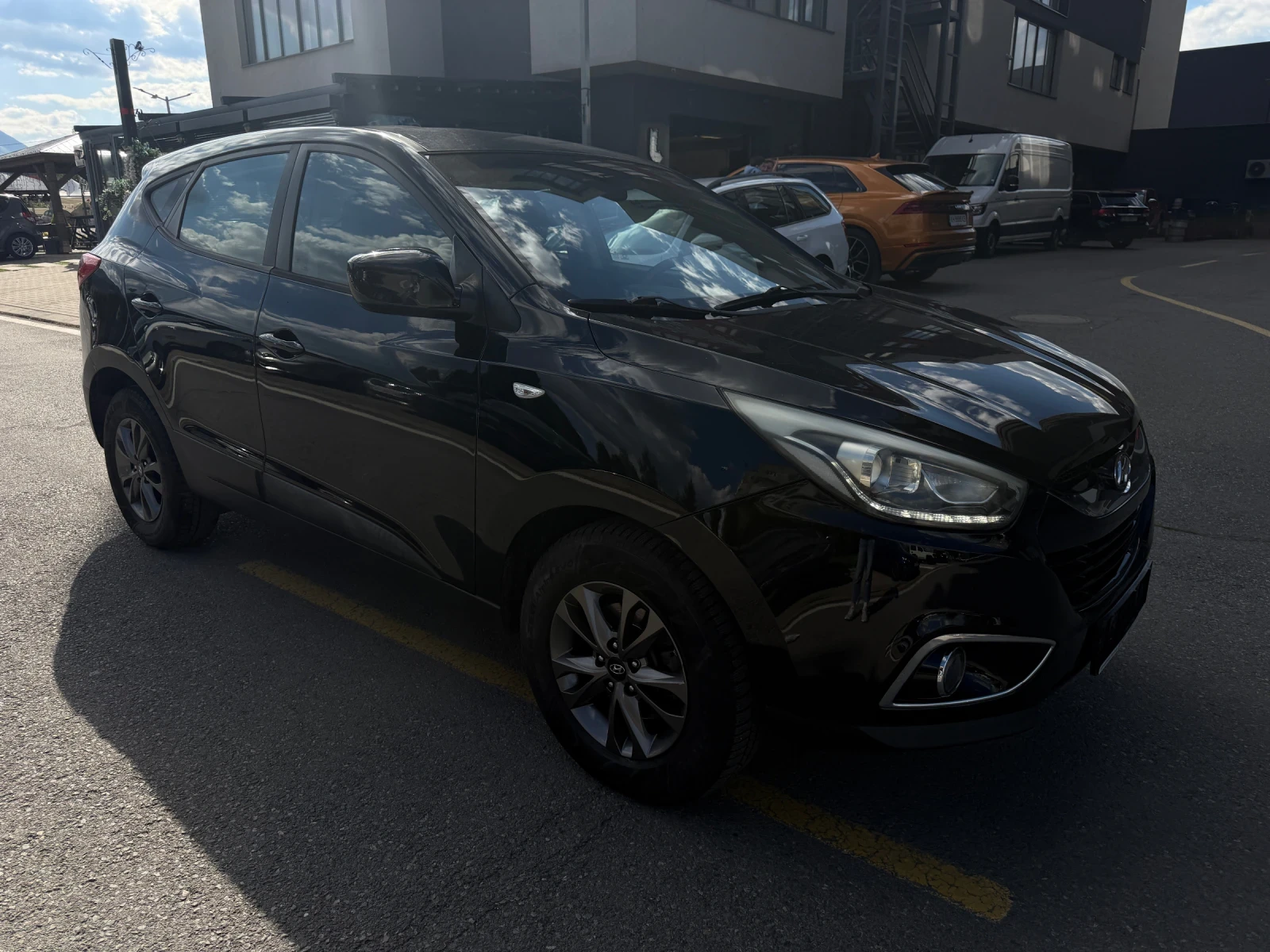 Hyundai Tucson IX35, снимка 16 - Автомобили и джипове - 54429150