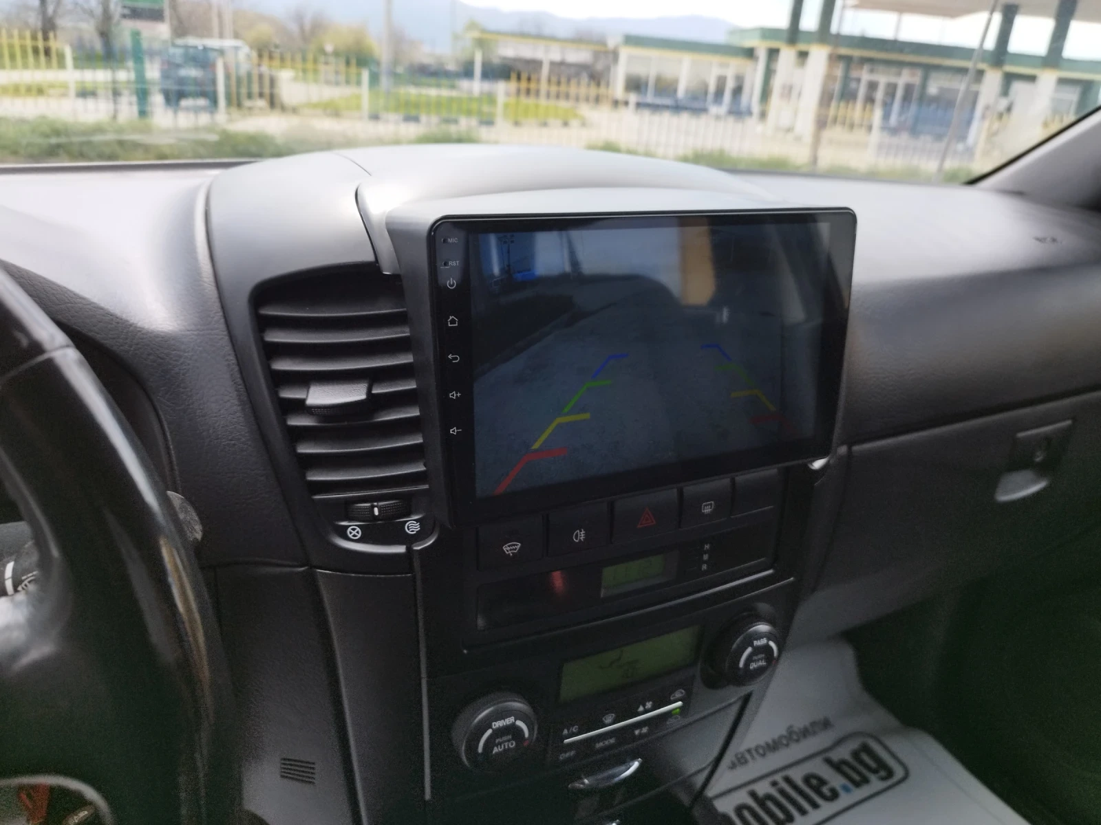 Kia Sorento 2.5 CRDI, снимка 13 - Автомобили и джипове - 54810244