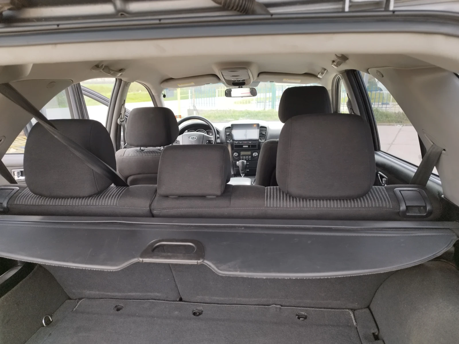 Kia Sorento 2.5 CRDI, снимка 7 - Автомобили и джипове - 54810244