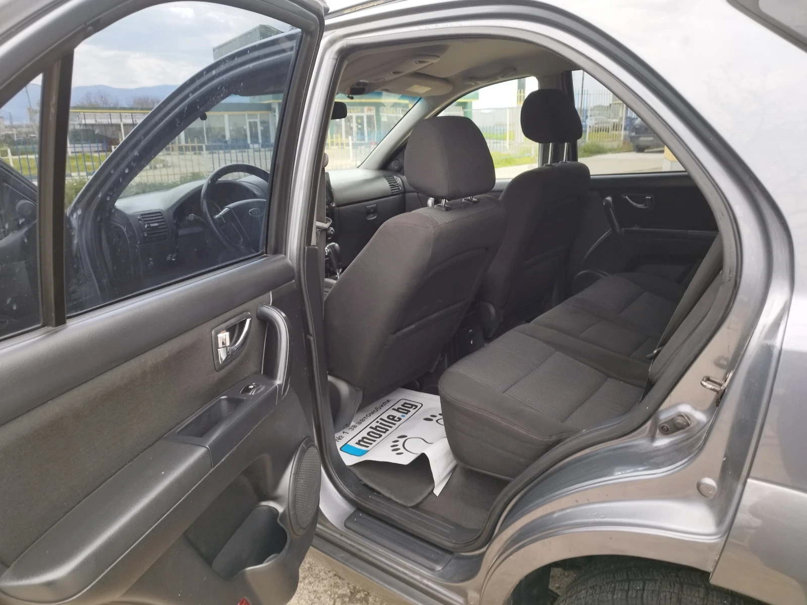 Kia Sorento 2.5 CRDI, снимка 6 - Автомобили и джипове - 54810244
