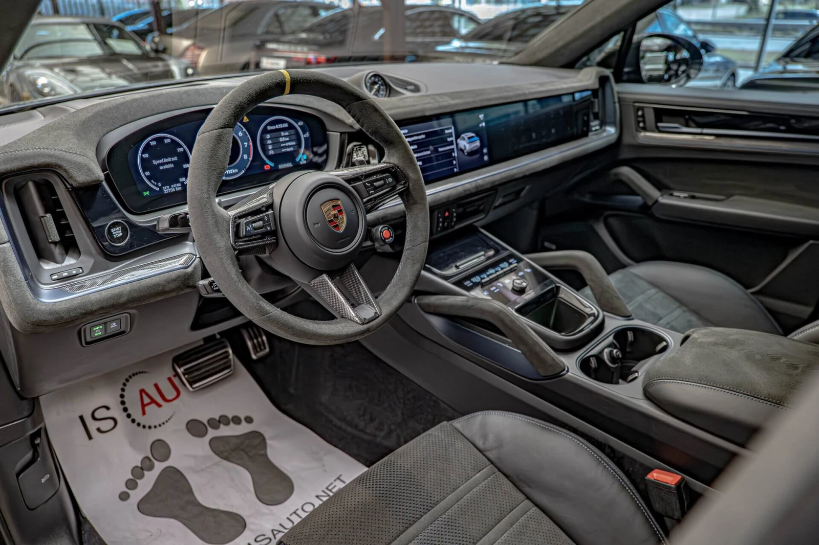 Porsche Cayenne TURBO GT/PDCC/PDLS+ /Bose/Chrono/PCCB/Карбон, снимка 8 - Автомобили и джипове - 54937001