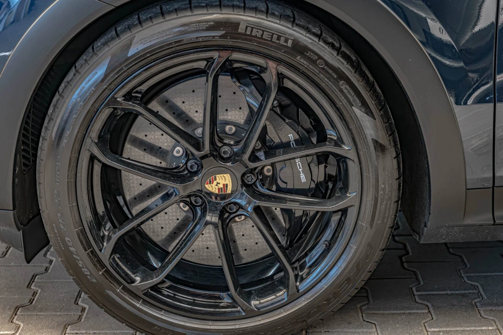 Porsche Cayenne TURBO GT/PDCC/PDLS+ /Bose/Chrono/PCCB/Карбон, снимка 7 - Автомобили и джипове - 54937001