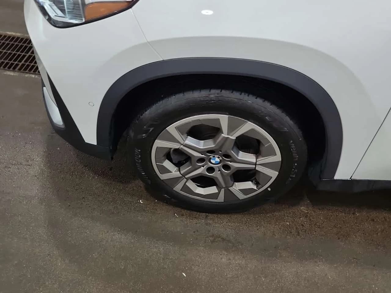 BMW X1 XDRIVE28I | CARFAX | АВТОКРЕДИТ БЕЗ ПЪРВОНАЧАЛНА , снимка 6 - Автомобили и джипове - 55303939
