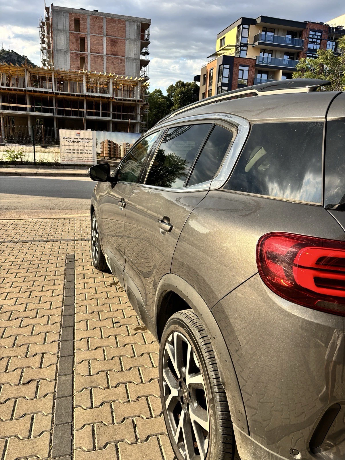 Citroen C5 Aircross 1.5 HDI SHINE LED , снимка 9 - Автомобили и джипове - 55388544