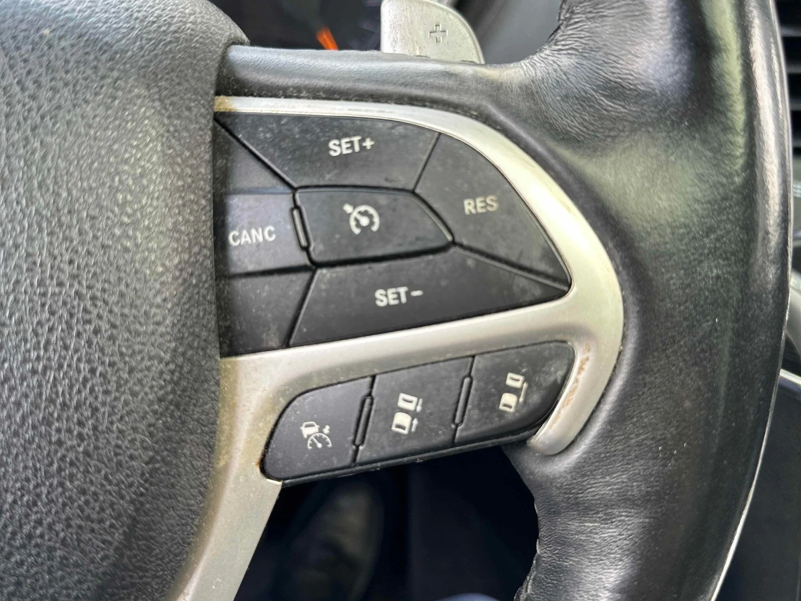 Jeep Grand cherokee Summit ЦЕНА ДО БЪЛГАРИЯ РЕГИСТРАЦИЯ & АВТОКРЕДИТ, снимка 13 - Автомобили и джипове - 55461751