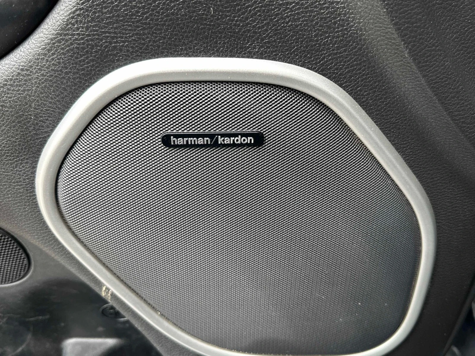 Jeep Grand cherokee Summit ЦЕНА ДО БЪЛГАРИЯ РЕГИСТРАЦИЯ & АВТОКРЕДИТ, снимка 11 - Автомобили и джипове - 55461751