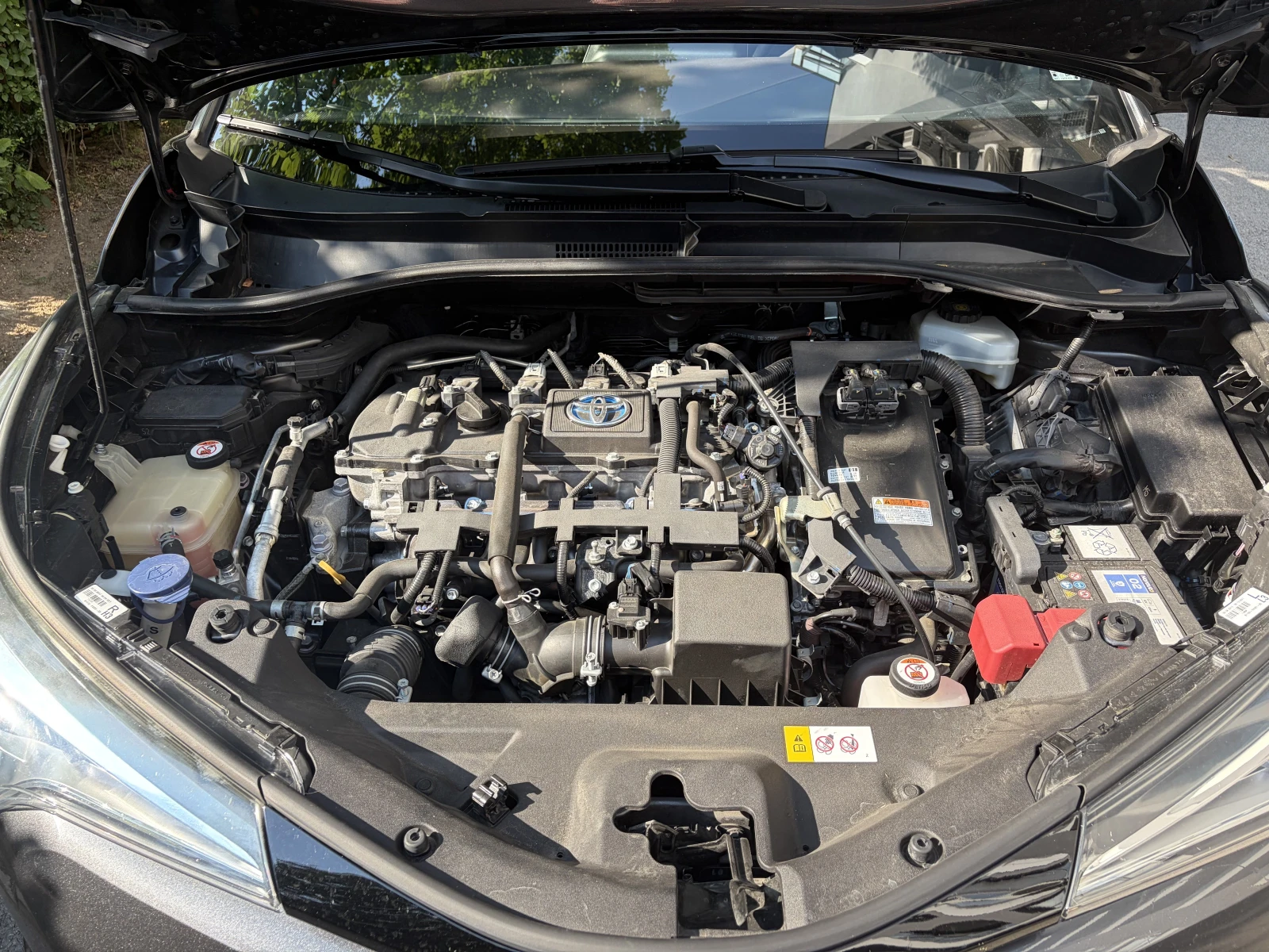 Toyota C-HR Hybrid CLUB/ТОП Екстри/Обслужена, снимка 9 - Автомобили и джипове - 55626262