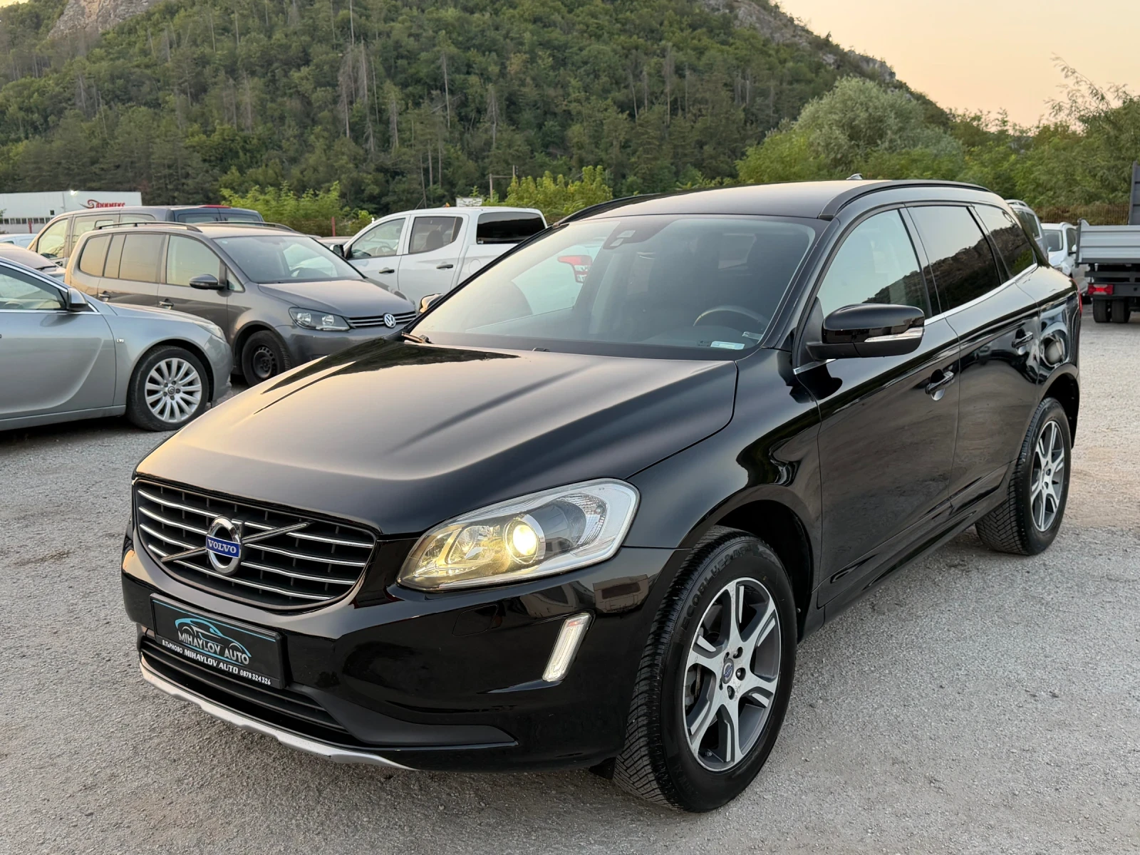 Volvo XC60 2.0D AVTOMAT/НОВ ВНОС/ЛЕТИ ДЖ./УНИКАТ, снимка 7 - Автомобили и джипове - 55646342