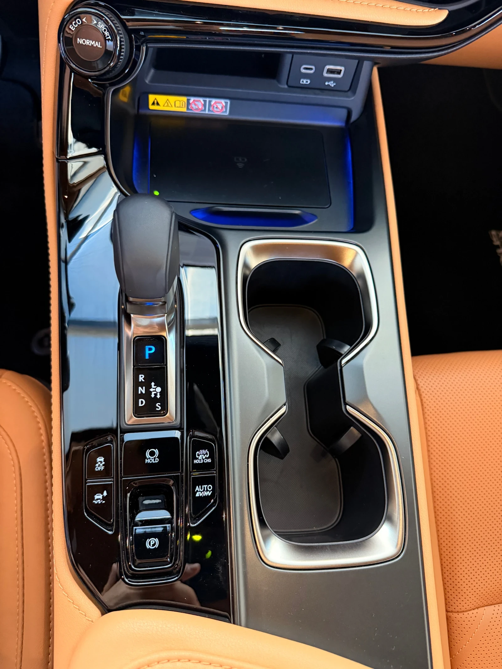 Lexus NX 450, снимка 10 - Автомобили и джипове - 56137598