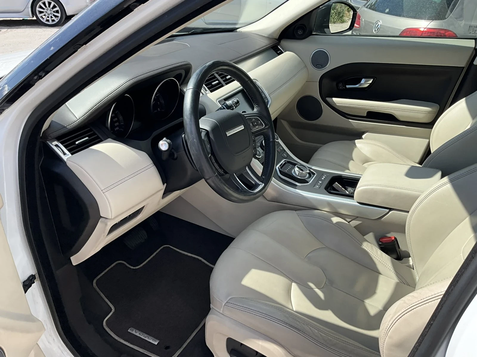 Land Rover Range Rover Evoque 2.0i/ 241кс Swiss, снимка 11 - Автомобили и джипове - 56216435