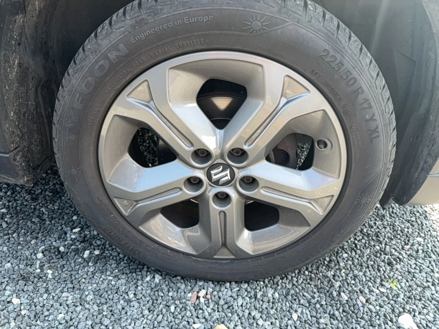 Suzuki Vitara Active, снимка 9 - Автомобили и джипове - 56384159