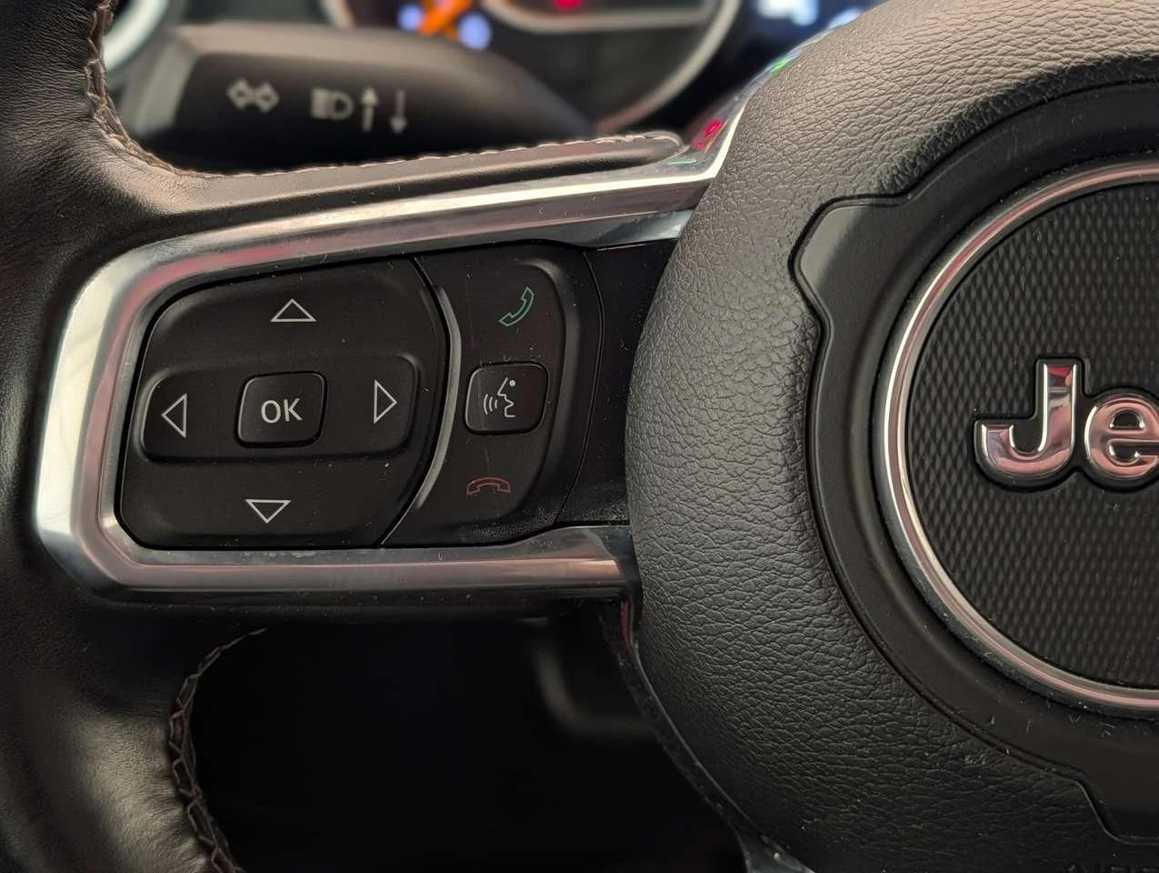 Jeep Wrangler Sahara * - 4x4 - Leather Seats - Freedom Top - Rem | Mobile.bg � ����������� 15
