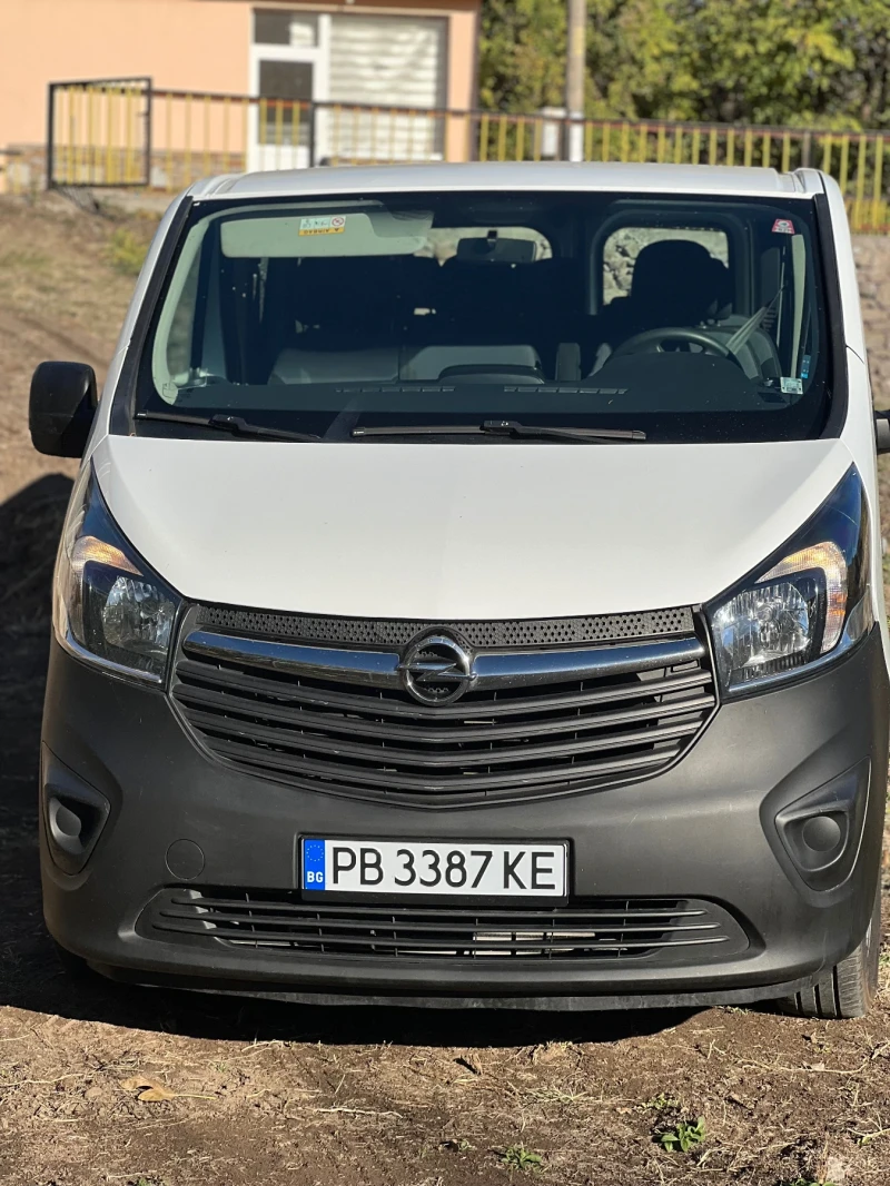 Opel Vivaro 1.6 BiTurbo 125k.c 8+ 1, Комби!, снимка 2 - Бусове и автобуси - 49504134