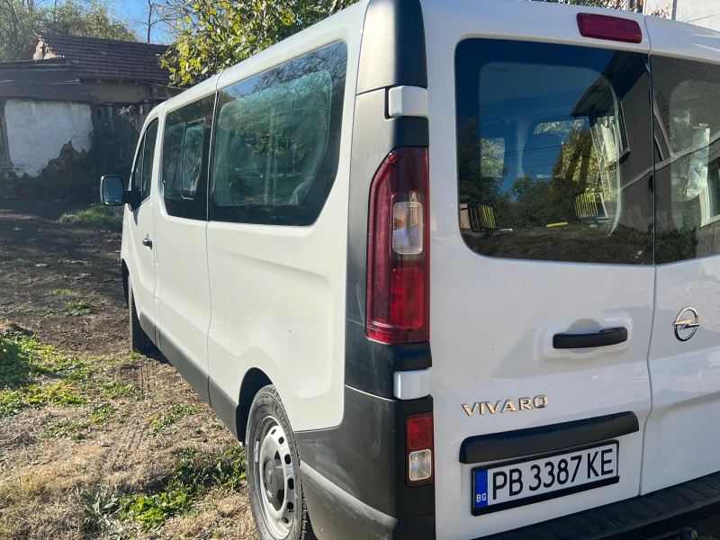 Opel Vivaro 1.6 BiTurbo 125k.c 8+ 1, Комби!, снимка 7 - Бусове и автобуси - 48117812