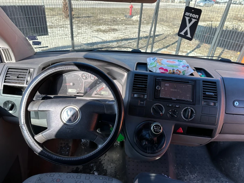 VW T5 2.5, снимка 12 - Бусове и автобуси - 48798317