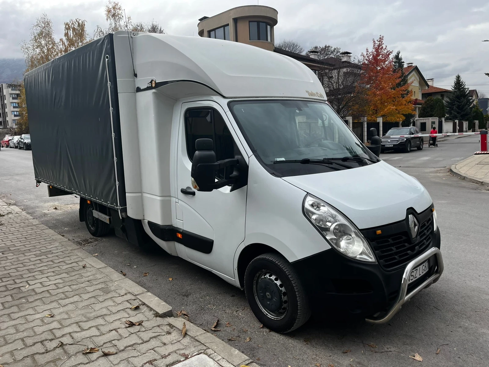 Renault Master 10 ПАЛЕТА ///ЛИЗИНГ ///ДВОЙНА КАБИНА - изображение 2