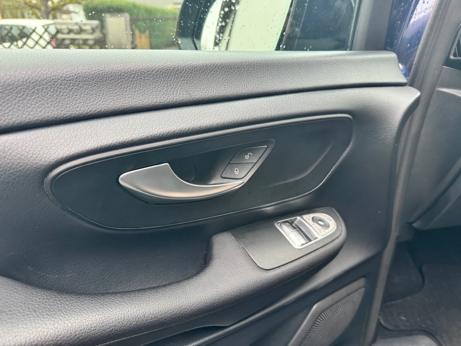 Mercedes-Benz V 220 | Mobile.bg � ����������� 11