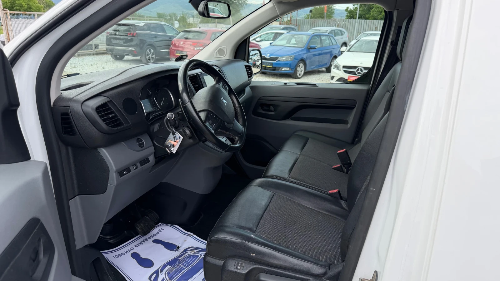 Peugeot Expert 2.0HDI AUTOMATIC EURO6, снимка 14 - Бусове и автобуси - 54663475