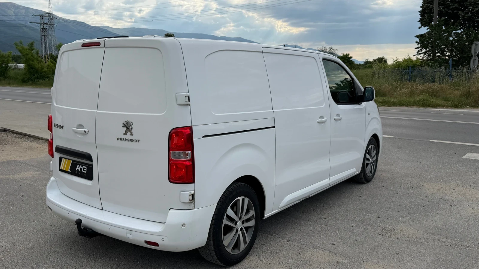 Peugeot Expert 2.0HDI AUTOMATIC EURO6, снимка 5 - Бусове и автобуси - 54663475