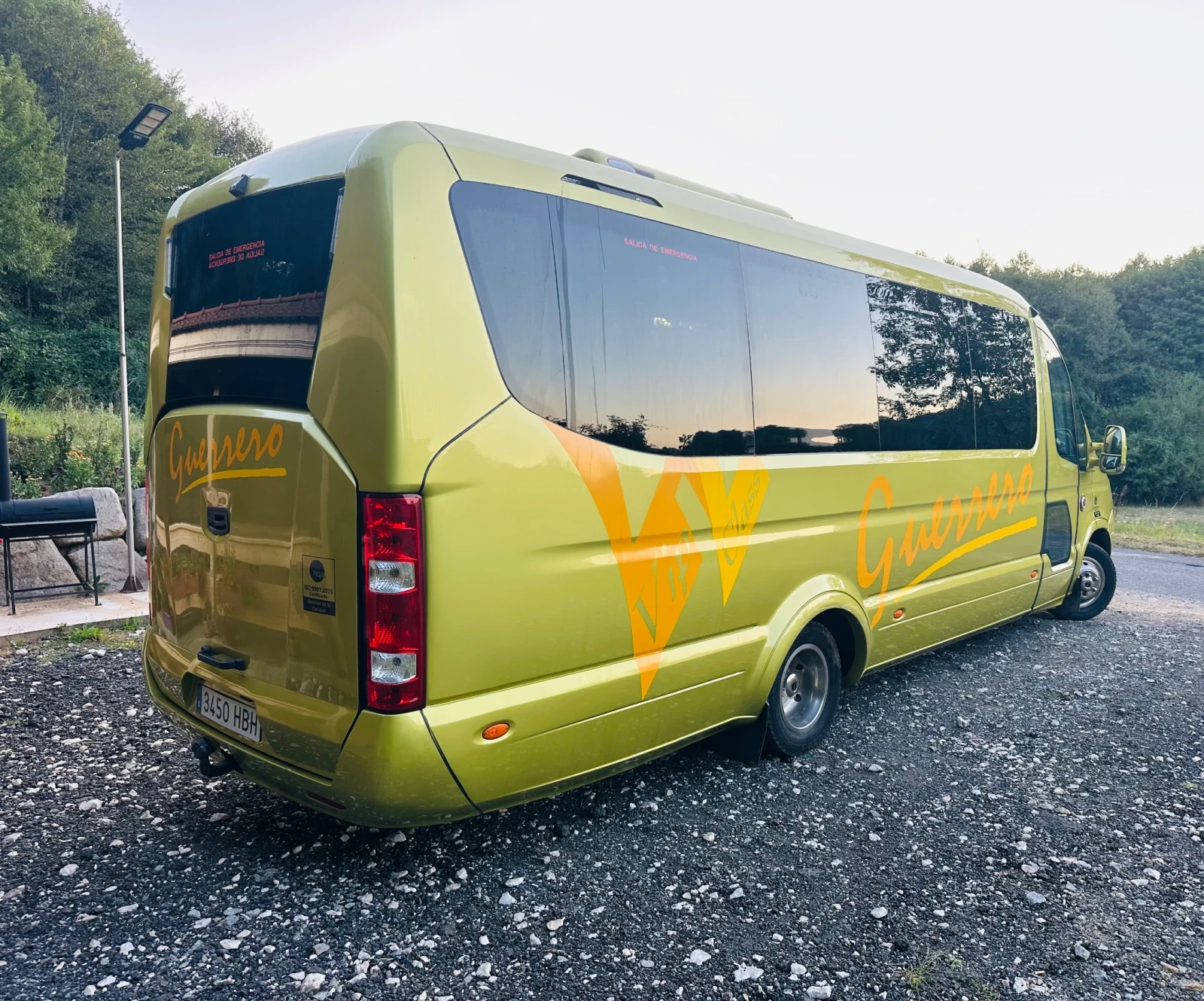 Iveco Daily 23 места двоен климатик стъклопакет , снимка 4 - Бусове и автобуси - 55725683