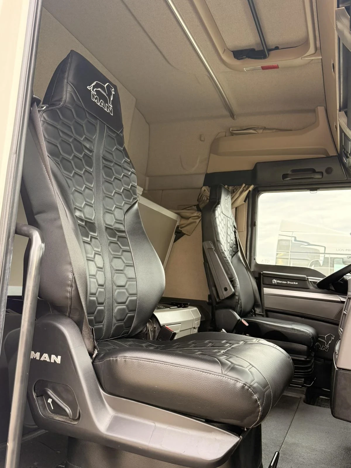 Man Tgx HEROS TRUCKS LEASING, снимка 10 - Камиони - 53928121