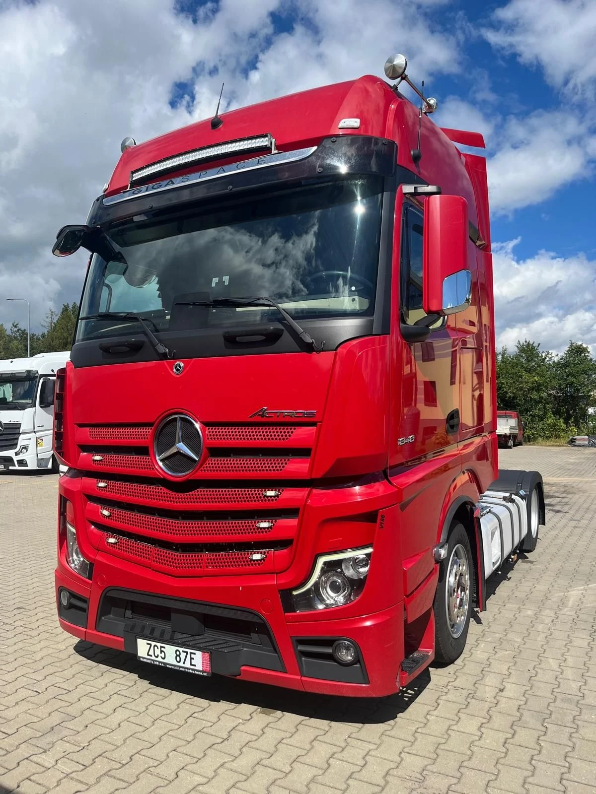Mercedes-Benz Actros 1849