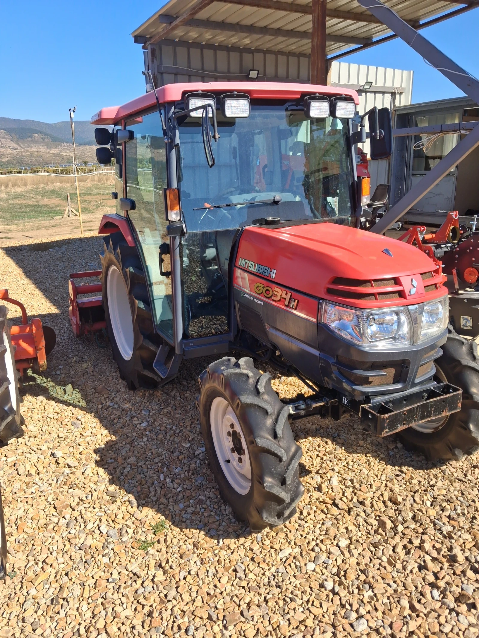 Трактор Kubota Скайтрак 