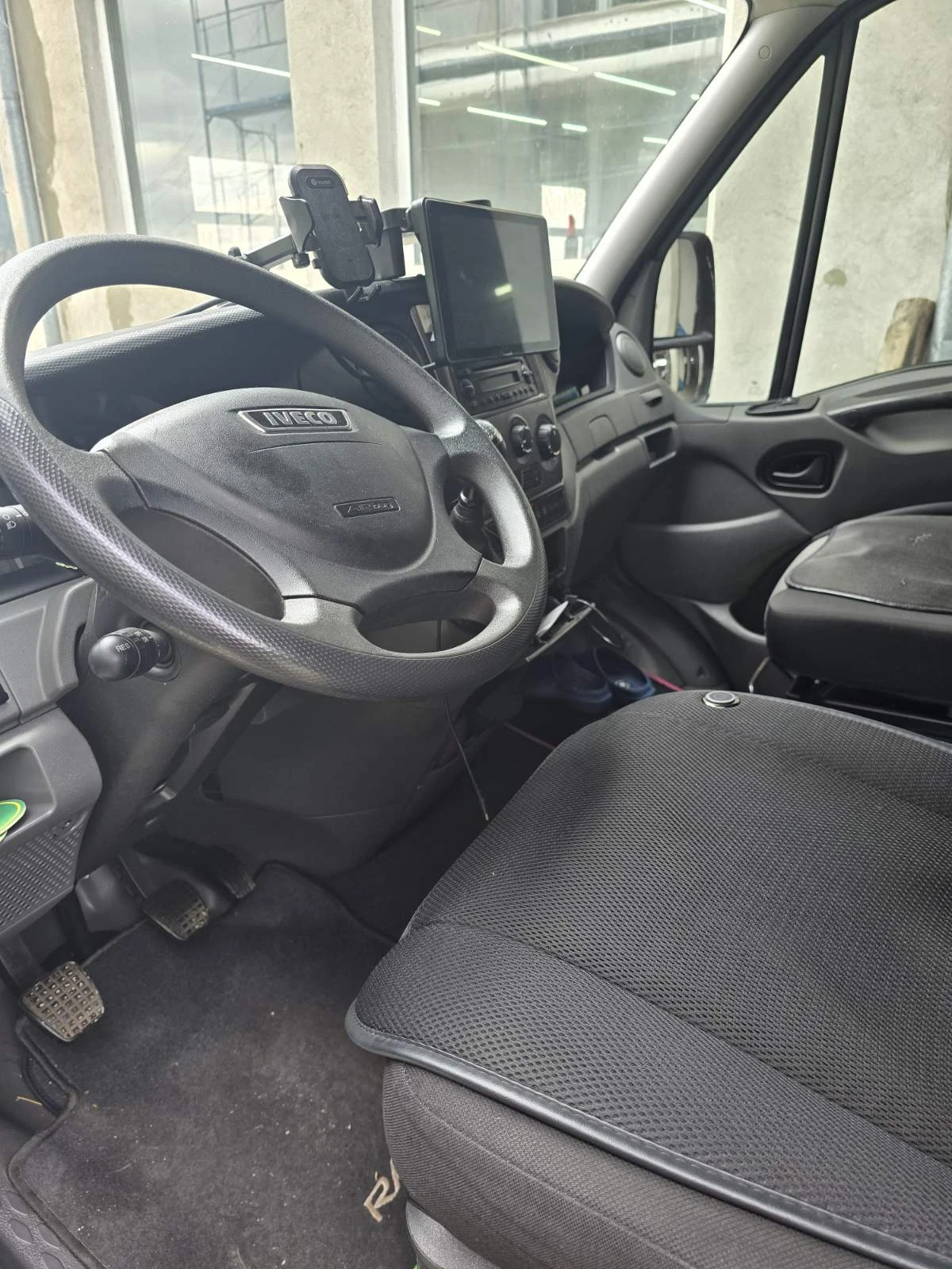 Кемпер CI International Iveco 35s15, снимка 15 - Каравани и кемпери - 53608611