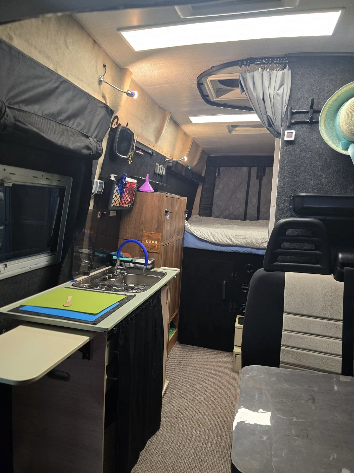 Кемпер CI International Iveco 35s15, снимка 14 - Каравани и кемпери - 53608611