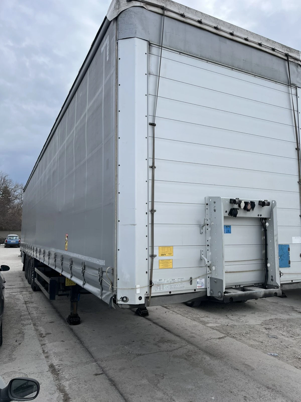 Полуремарке Schmitz, снимка 2 - Ремаркета - 53904361