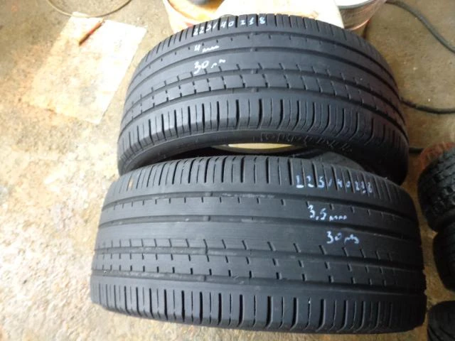 Гуми Летни 225/40R18, снимка 11 - Гуми и джанти - 18357764