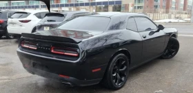 Dodge Challenger SXT PLUS * * БЕЗ ИНЦИДЕНТИ * * КАМ * * CARPLAY * *, снимка 3