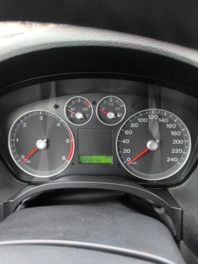 Ford C-max 2.0 136к.с., снимка 13