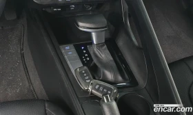 Hyundai Elantra 1.6 Smart, снимка 12