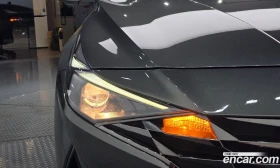 Hyundai Elantra 1.6 Smart, снимка 8
