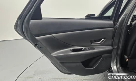 Hyundai Elantra 1.6 Smart, снимка 15