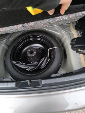 Toyota Yaris Hybrid , снимка 10