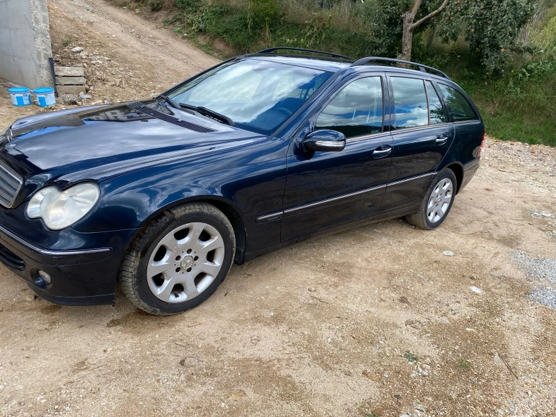 Mercedes-Benz C 180, снимка 6 - Автомобили и джипове - 44641589